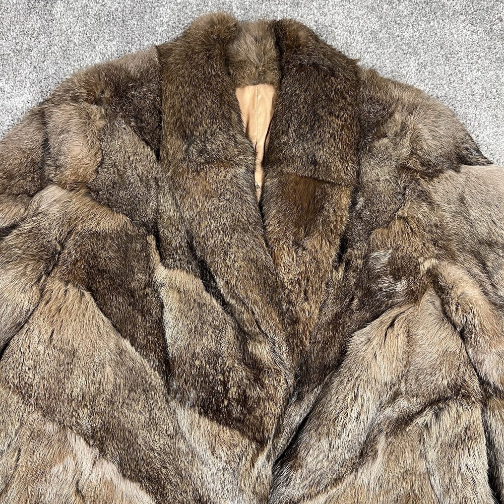 Vintage 80s 90s Rabbit Fur Coat Shawl Collar Size Medium Clasp Chevron Pattern - Picture 4 of 11